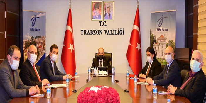 Trabzon'da esnaflar koronavirüs için toplandı
