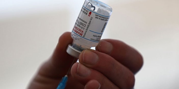 Moderna'nın Kovid-19 aşısında, Pfizer-BioNTech'den daha çok yan etki gözlendi
