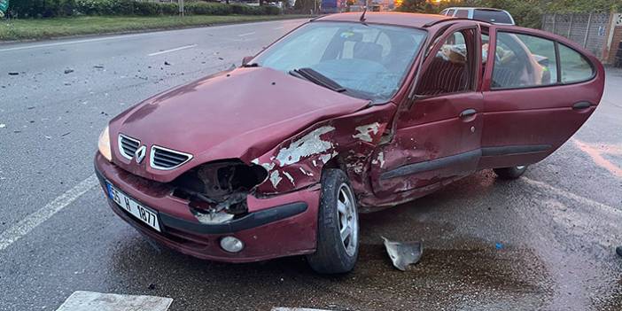 Samsun'da iki otomobil çarpıştı: 2 yaralı - 07 Mayıs 2021