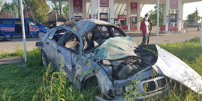 Samsun'da kontrolden çıkan araç kaza yaptı: 2 yaralı