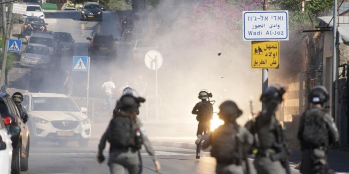 İsrail polisi yine Filistinlilere saldırdı