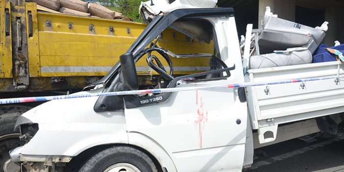 Ordu kamyonet tıra çarptı: 1 ölü, 1 yaralı