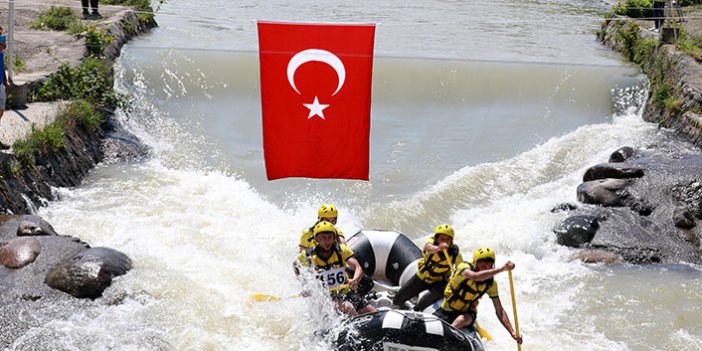 Türkiye Rafting Şampiyonası Rize'de başladı