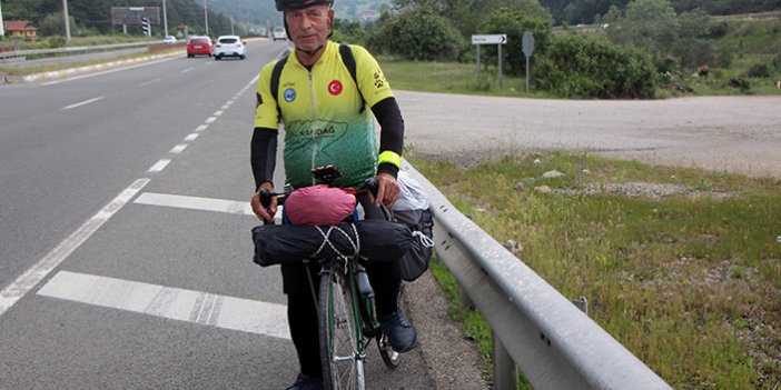 İstanbul'dan Gürcistan'a bisikletle gidiyor