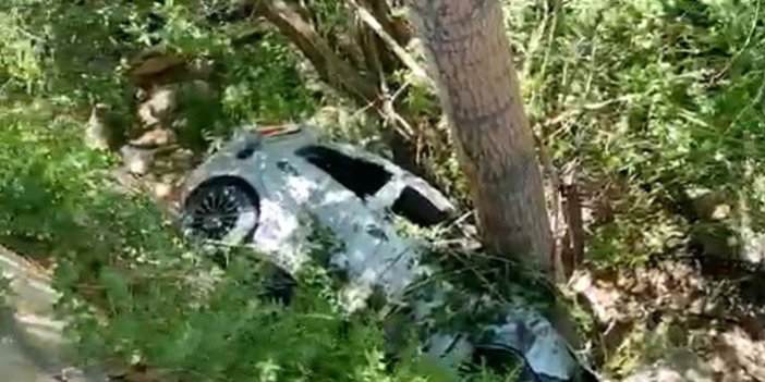 Trabzon plakalı araç Bayburt'ta kaza yaptı! 2 Yaralı