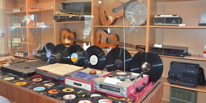 300 yıllık müzik aletleri bu müzede sergileniyor