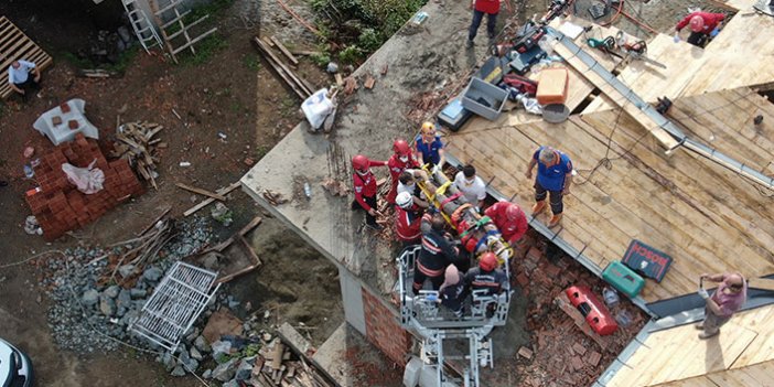 Trabzon'da enkaz altında kalan 2 işçiden 1'i çıkartıldı