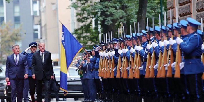 Cumhurbaşkanı Erdoğan'a Bosna Hersek'te törenli karşılama