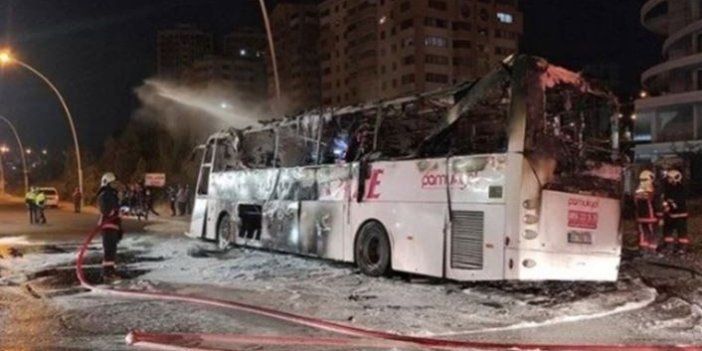 Yolcu otobüsü yandı:1 ölü 20 yaralı