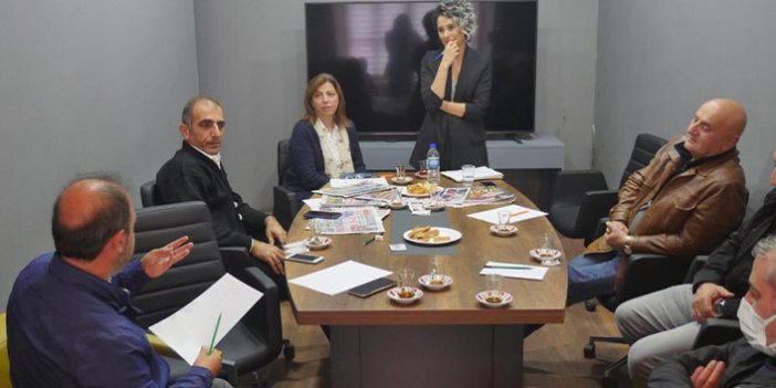 Trabzon'da gazetecilere "Ana Dilde İletişim" semineri verildi