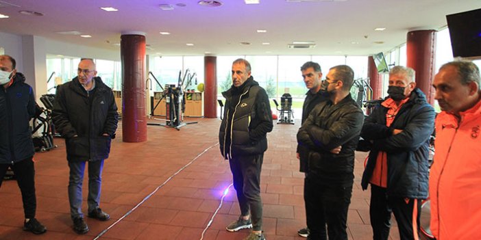 Abdullah Avcı’dan Özkan Sümer Futbol Akademisi’ne ziyaret