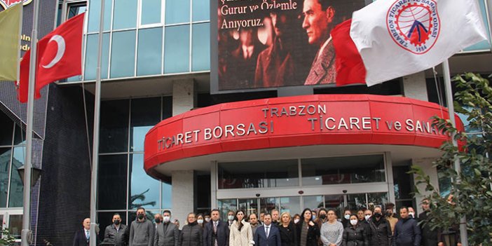 Borsa çalışanlarından Atatürk’e saygı duruşu