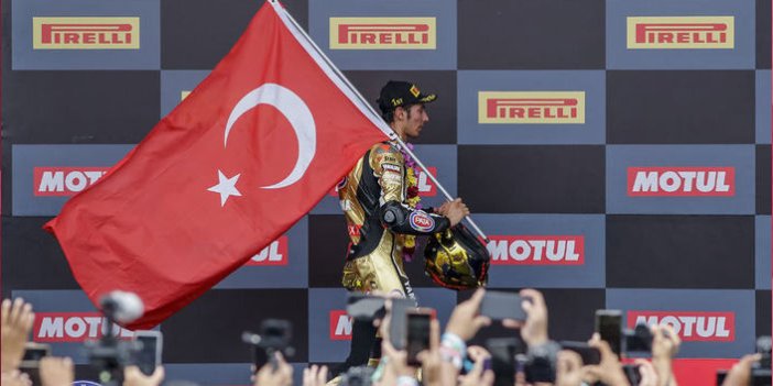 Toprak Razgatlıoğlu, dünya şampiyonu oldu