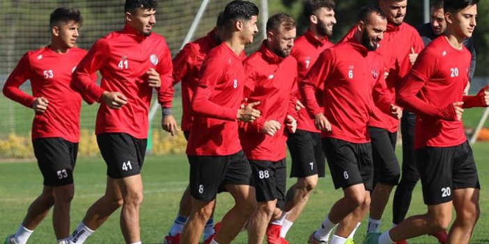 Antalyaspor Trabzonspor'a hazırlanıyor