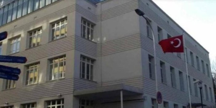 Türkiye'nin Varşova Büyükelçiliği'ne saldırı