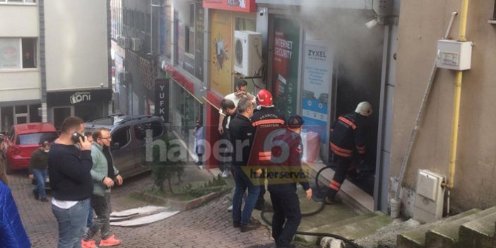 Trabzon'da korkutan yangın! Teknoloji mağazasından dumanlar yükseldi