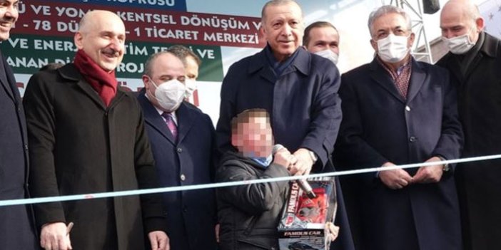 Cumhurbaşkanı Erdoğan Trabzon'da sahneye çıkan çocukla ilgili konuştu! "Nihayetinde çocuktur"