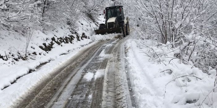 Trabzon'da 46 mahalle yolu ulaşıma kapandı