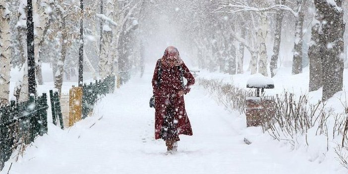 Meteroloji'den kuvvetli kar uyarısı! Trabzon'un kapısına dayandı