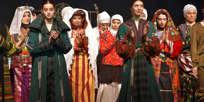 Trabzon'da asırlık kıyafetler "Şimal Kadını" defilesiyle sergilendi