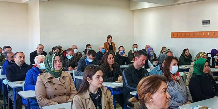 Trabzon'da yurt dışına gidecek eğitimcilere eğitim