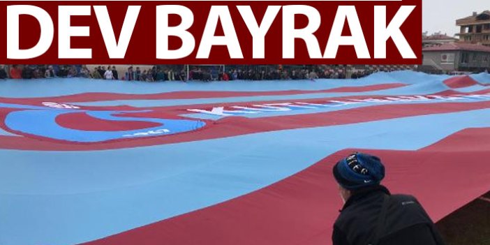 Trabzonspor'un şampiyonluk maçına dev bayrak!