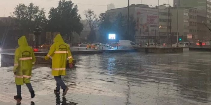 Ankara'da eğitime yağış engeli