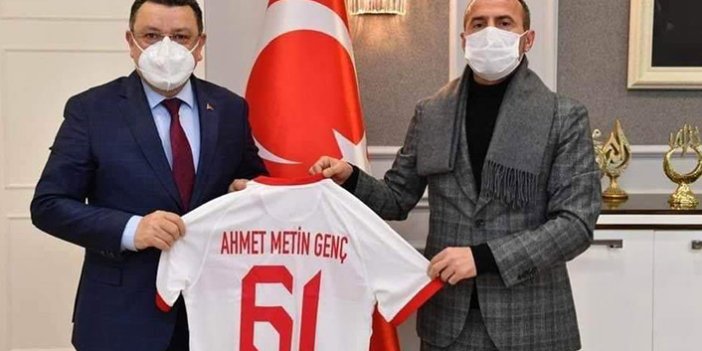 Ahmet Metin Genç'ten Hacıkerioğlu'na destek mesajı: "Çok yerinde bir karar"