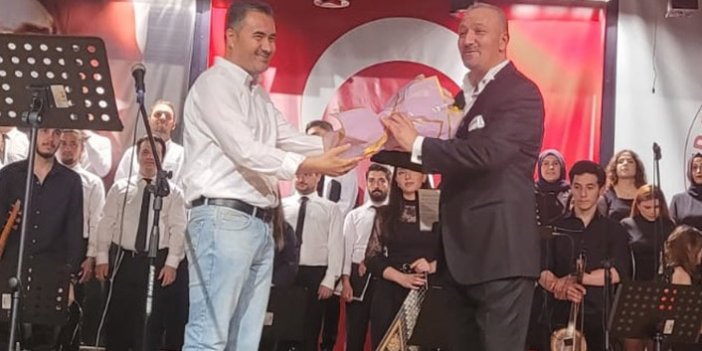 Trabzon Üniversitesi'nin dördüncü kuruluş yıldönümü konserler ve türküler eşliğinde müthiş performanslarla gerçekleşti.