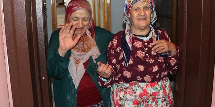 Trabzon'da görme engelli kadın yaşlı annesine bakıyor