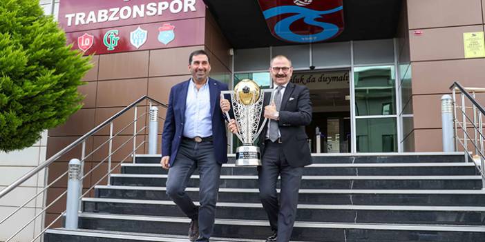 Trabzonspor'un Şampiyonluk Kupası müzede!