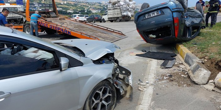 Samsun'da 2 otomobil birbirine girdi biri ağır 6 kişi yaralı