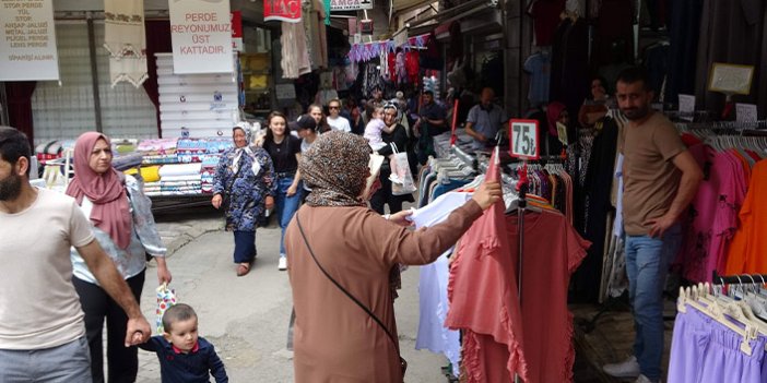 Trabzon'da çarşı pazarda bayram yoğunluğu