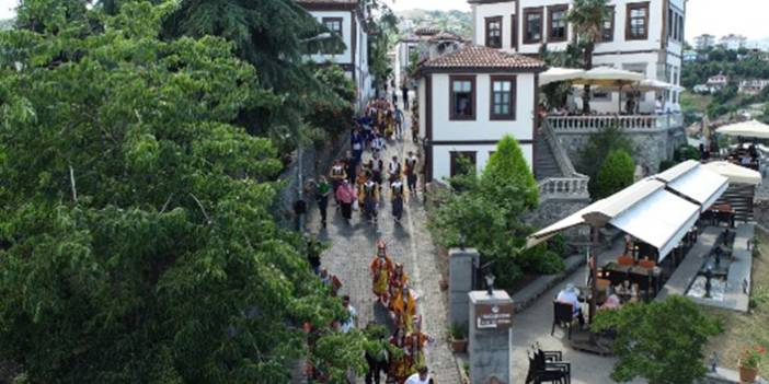 Akçaabat’ta festival kapsamında kültür gezisi yapıldı