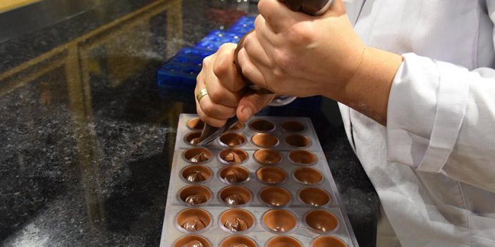 Trabzon'da öğrenciler çikolata üretimi yapacak