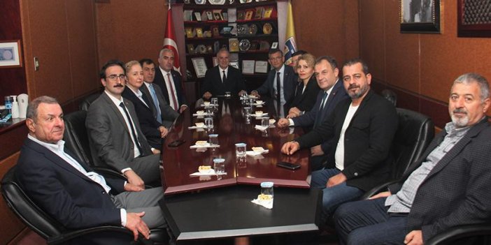 CHP Grup Başkanvekili Özgür Özel fındığı sordu