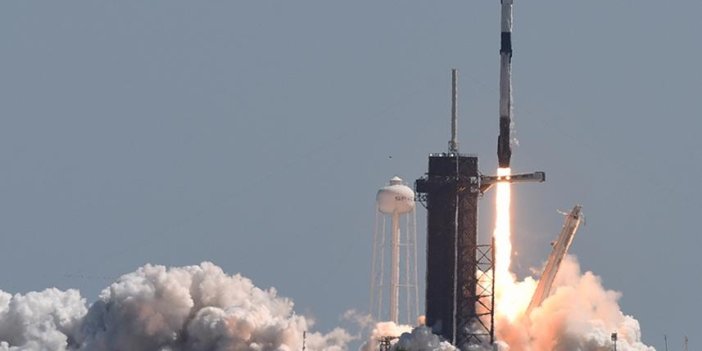 SpaceX'in roketi 4 ton kargo ile fırlatıldı