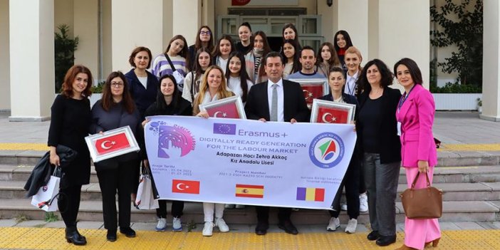 Sakarya'da Hacı Zehra Akkoç Kız Anadolu Lisesi'nden Erasmus projesi