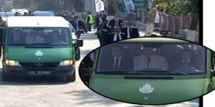 Erdoğan cenaze arabasında gitti