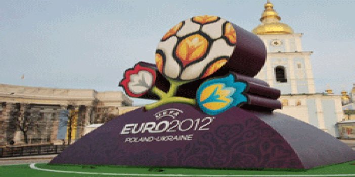 Cüneyt Çakırlı Euro 2012  başlıyor