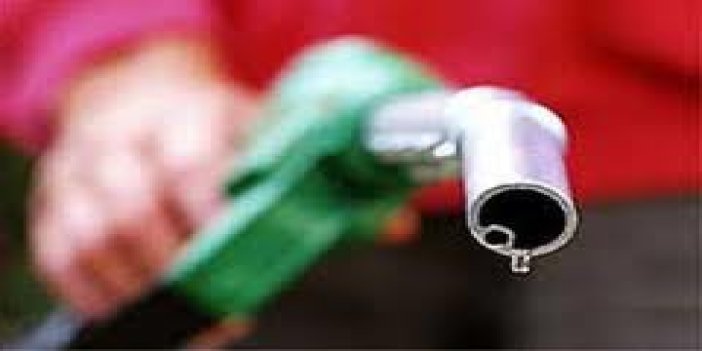 Benzin fiyatları 6 kuruş arttı