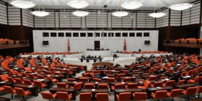 AK Parti iptal etti, MHP erteledi
