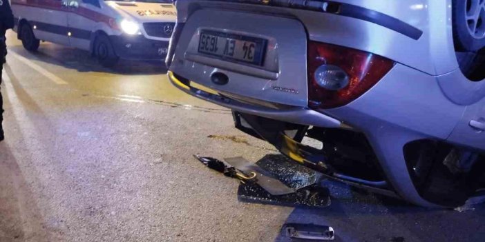 İstanbul'da kontrolden çıkan araç takla attı: 3 yaralı