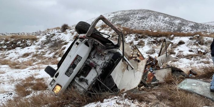 Kayseri'de Şarampole devrilen kamyonet hurdaya döndü: 1 ağır yaralı
