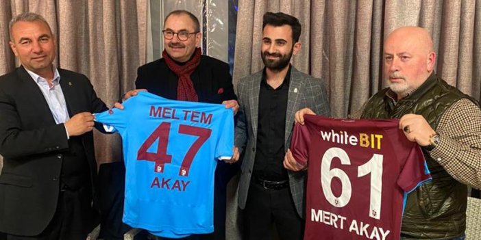 Hataylı işadamına Trabzonspor forması hediye edildi