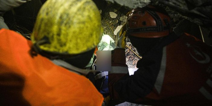 Madenciler 8 metre derinliğe indiği enkazdan depremzedeye ulaştı