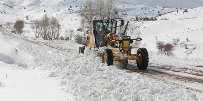 Bayburt'ta kapanan 19 köy yolu ulaşıma açıldı