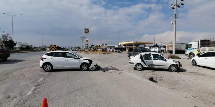 Manavgat’ta 2 kişinin yaralandığı trafik kazası