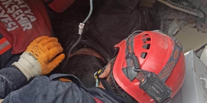 Elazığ Belediyesi itfaiye ekiplerinden hayatta tutan ’dokunuş’