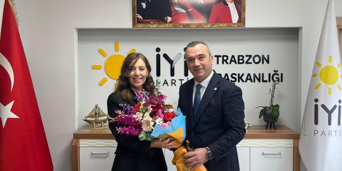 Yavuz Aydın İYİ Parti Trabzon teşkilatını ziyaret etti